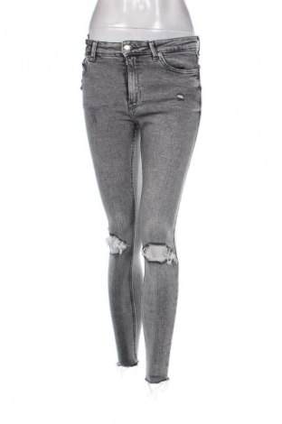 Damen Jeans Bershka, Größe S, Farbe Grau, Preis 6,99 €