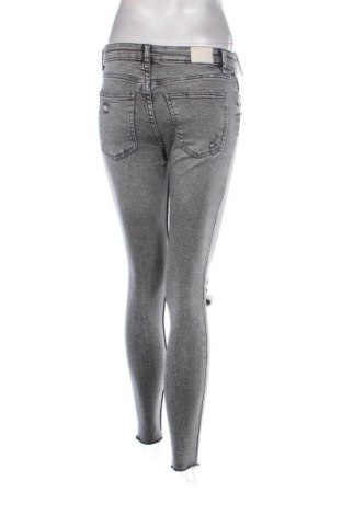 Damen Jeans Bershka, Größe S, Farbe Grau, Preis € 8,99