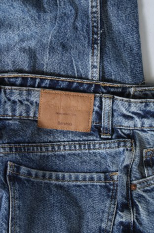 Γυναικείο Τζίν Bershka, Μέγεθος XS, Χρώμα Μπλέ, Τιμή 8,99 €