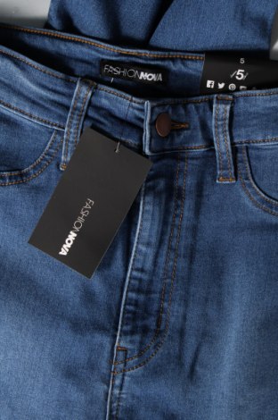 Damen Jeans Fashion nova, Größe XS, Farbe Blau, Preis € 15,99