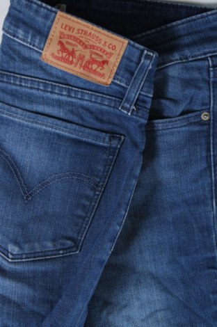 Γυναικείο Τζίν Levi's, Μέγεθος S, Χρώμα Μπλέ, Τιμή 23,99 €