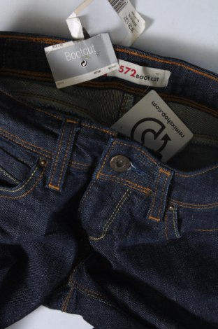 Damskie jeansy Levi's, Rozmiar S, Kolor Niebieski, Cena 220,99 zł