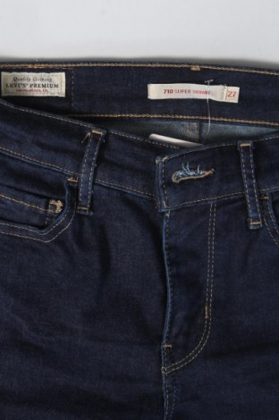 Damskie jeansy Levi's, Rozmiar S, Kolor Niebieski, Cena 143,52 zł