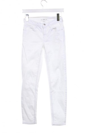 Damskie jeansy Mango, Rozmiar XS, Kolor Biały, Cena 47,99 zł