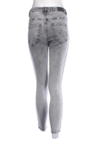 Blugi de femei Perfect Jeans By Gina Tricot, Mărime M, Culoare Gri, Preț 111,99 Lei