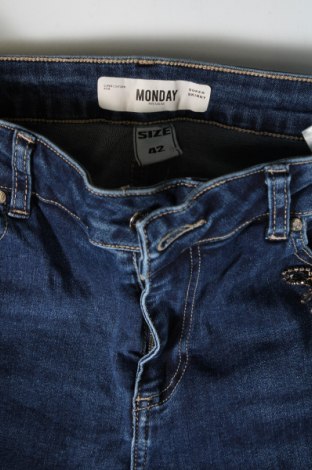 Damen Jeans Monday Premium, Größe M, Farbe Blau, Preis 9,49 €