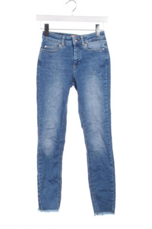 Damskie jeansy ONLY, Rozmiar XS, Kolor Niebieski, Cena 108,99 zł