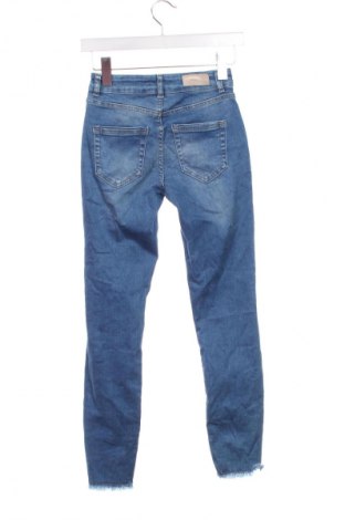 Damskie jeansy ONLY, Rozmiar XS, Kolor Niebieski, Cena 108,99 zł