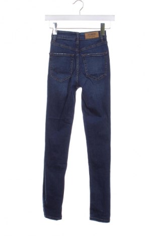 Dámske džínsy  Pull&Bear, Veľkosť XXS, Farba Modrá, Cena  6,95 €