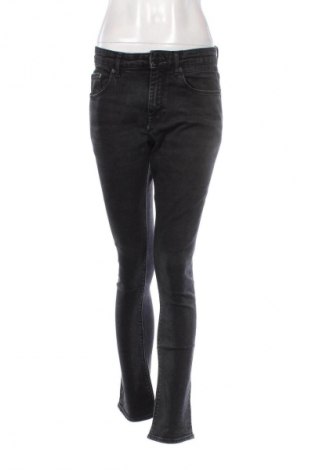 Damskie jeansy Pull&Bear, Rozmiar M, Kolor Szary, Cena 31,99 zł