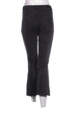 Damen Jeans Stradivarius, Größe M, Farbe Schwarz, Preis € 6,99