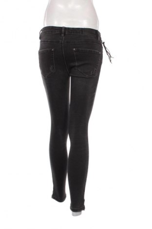 Damen Jeans Stradivarius, Größe S, Farbe Schwarz, Preis € 9,49