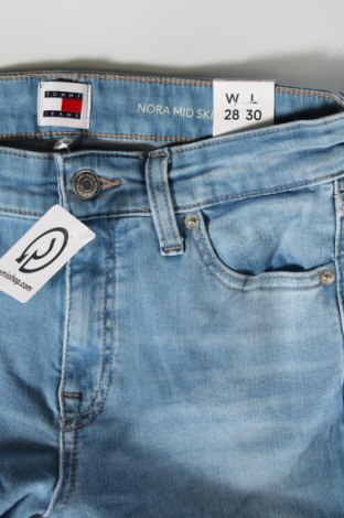 Damskie jeansy Tommy Jeans, Rozmiar M, Kolor Niebieski, Cena 291,99 zł