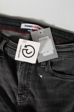 Blugi de femei Tommy Jeans, Mărime M, Culoare Gri, Preț 598,99 Lei