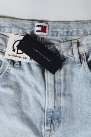 Дамски дънки Tommy Jeans, Размер M, Цвят Син, Цена 109,99 лв.