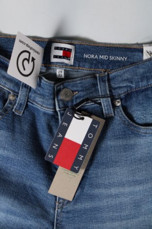 Γυναικείο Τζίν Tommy Jeans, Μέγεθος M, Χρώμα Μπλέ, Τιμή 73,99 €