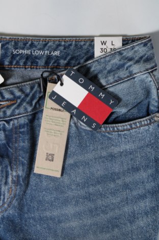 Γυναικείο Τζίν Tommy Jeans, Μέγεθος L, Χρώμα Μπλέ, Τιμή 112,99 €