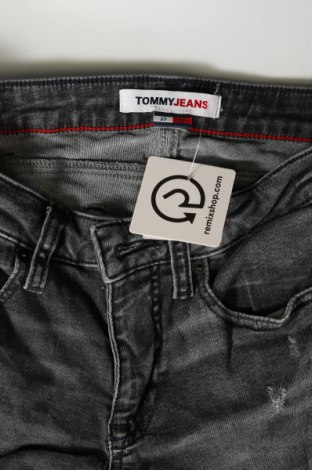 Damen Jeans Tommy Jeans, Größe S, Farbe Grau, Preis € 57,99