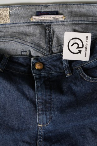 Dámske džínsy  Trussardi Jeans, Veľkosť L, Farba Modrá, Cena  67,25 €