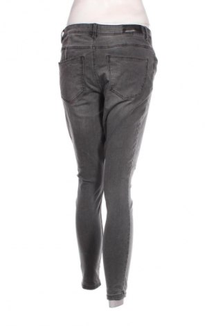 Damskie jeansy Vero Moda, Rozmiar L, Kolor Szary, Cena 48,99 zł