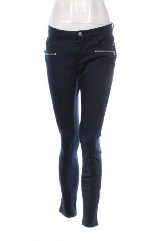 Damen Jeans Yessica, Größe M, Farbe Blau, Preis € 8,99