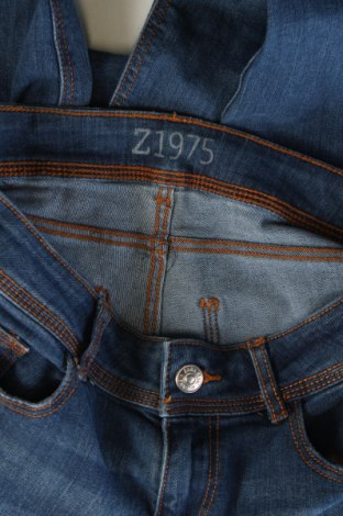 Damskie jeansy Zara, Rozmiar S, Kolor Niebieski, Cena 21,99 zł