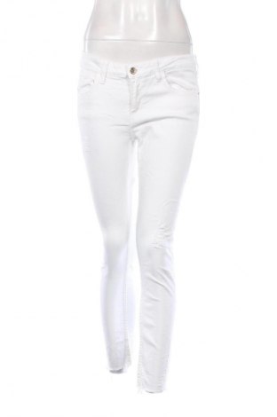 Damen Jeans Zara, Größe M, Farbe Weiß, Preis 8,99 €