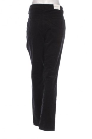 Pantaloni de velvet de femei C&A, Mărime XL, Culoare Negru, Preț 68,12 Lei