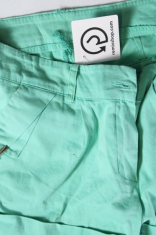 Pantaloni scurți de femei, Mărime L, Culoare Verde, Preț 19,99 Lei