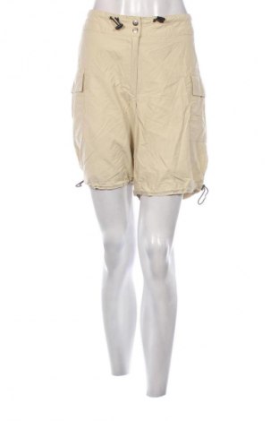 Damen Shorts, Größe M, Farbe Beige, Preis € 5,99