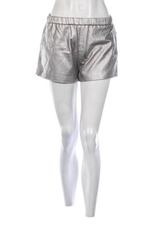 Damen Shorts Gina Tricot, Größe S, Farbe Grau, Preis 5,99 €