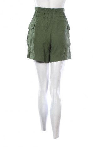 Pantaloni scurți de femei H&M, Mărime S, Culoare Verde, Preț 29,99 Lei