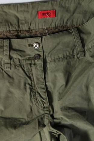 Pantaloni scurți de femei Hugo Boss, Mărime S, Culoare Verde, Preț 158,99 Lei