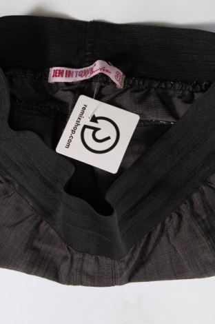 Damen Shorts Jennyfer, Größe M, Farbe Mehrfarbig, Preis 8,99 €