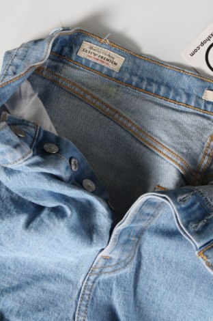 Γυναικείο κοντό παντελόνι Levi's, Μέγεθος M, Χρώμα Μπλέ, Τιμή 9,21 €