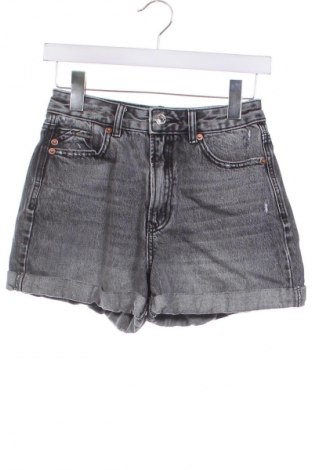 Damen Shorts Stradivarius, Größe XS, Farbe Grau, Preis 7,73 €