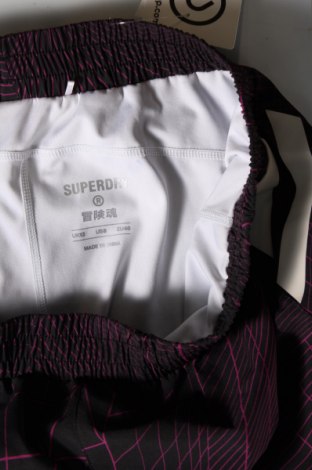 Γυναικείο κοντό παντελόνι Superdry, Μέγεθος M, Χρώμα Πολύχρωμο, Τιμή 9,99 €