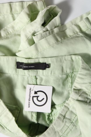 Pantaloni scurți de femei Vero Moda, Mărime M, Culoare Verde, Preț 28,99 Lei