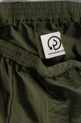 Damenhose, Größe M, Farbe Grün, Preis € 5,99