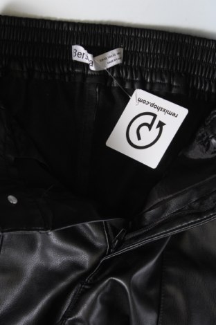 Damenhose Bershka, Größe XS, Farbe Schwarz, Preis € 8,99