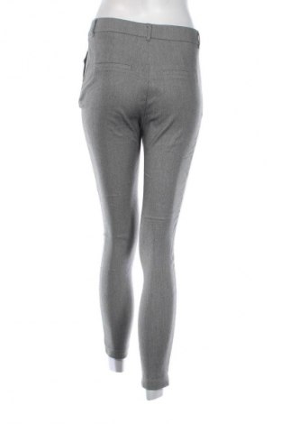 Damenhose Cropp, Größe M, Farbe Grau, Preis 13,99 €