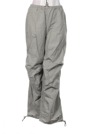 Pantaloni de femei H&M Divided, Mărime S, Culoare Gri, Preț 33,99 Lei