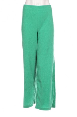 Pantaloni de femei LC Waikiki, Mărime M, Culoare Verde, Preț 31,99 Lei