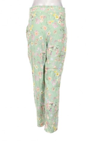 Pantaloni de femei Naf Naf, Mărime M, Culoare Multicolor, Preț 134,99 Lei