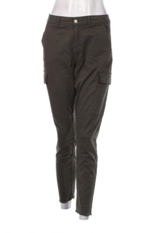 Damenhose ONLY, Größe L, Farbe Grün, Preis 8,99 €