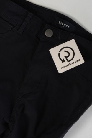 Pantaloni de femei Pieces, Mărime XS, Culoare Albastru, Preț 88,99 Lei