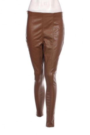 Damenhose Pretty Little Thing, Größe M, Farbe Braun, Preis 15,99 €