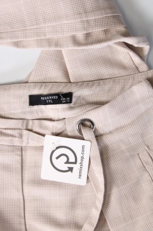 Pantaloni de femei Reserved, Mărime M, Culoare Bej, Preț 40,99 Lei