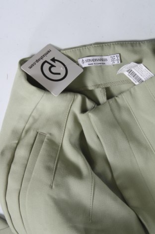 Damenhose Stradivarius, Größe XS, Farbe Grün, Preis € 9,49