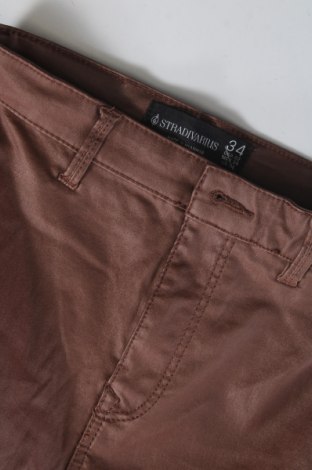 Damenhose Stradivarius, Größe XS, Farbe Braun, Preis 8,49 €